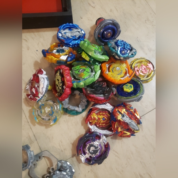 Massive BeyBlade Collection - Picture 9 of 10